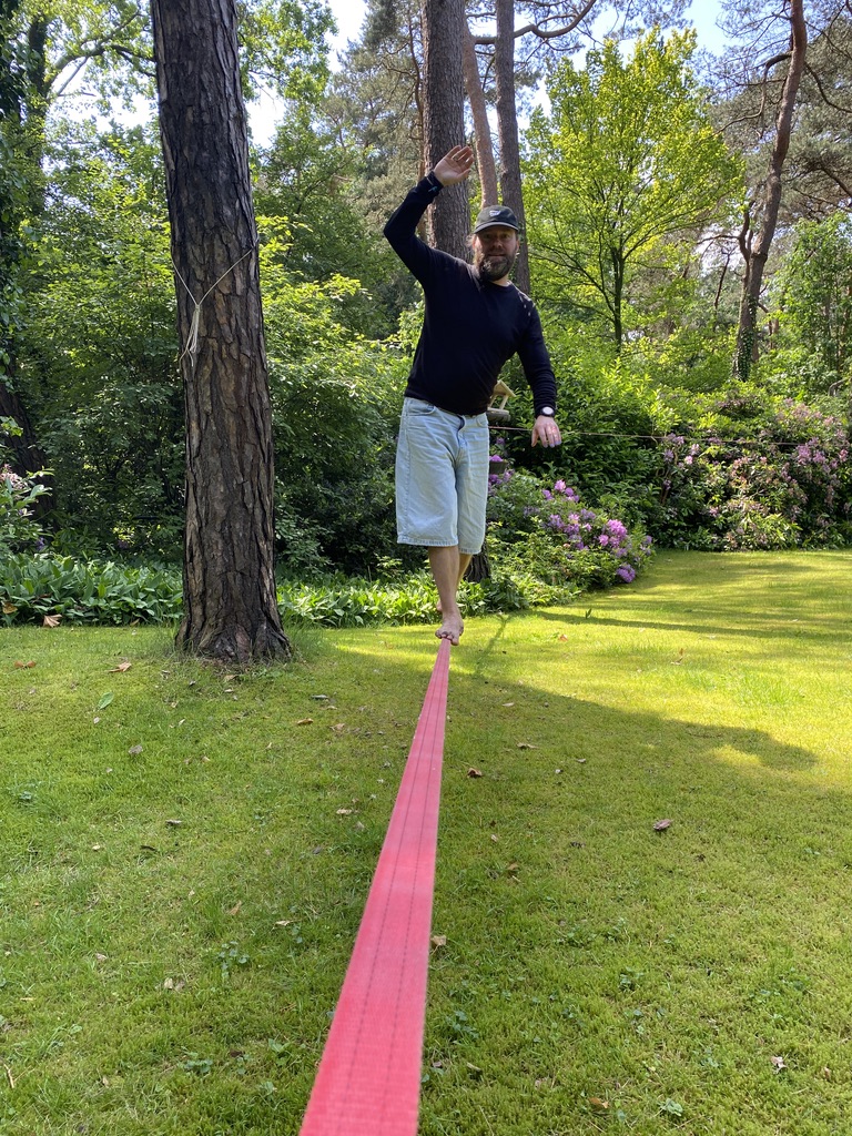 Perry on a slackline